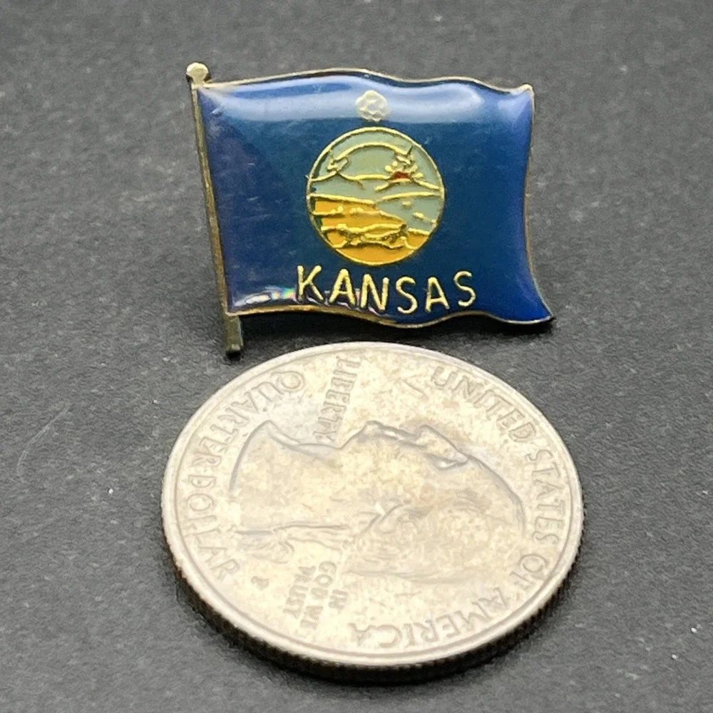 Kansas State Flag United States Of America Lapel Hat‎ Pin
